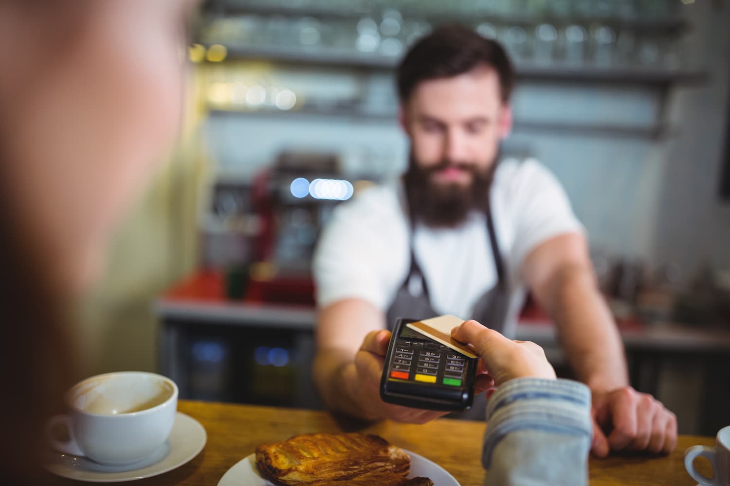 Tributação De Gorjetas Em Restaurantes - Escritório Mercantil